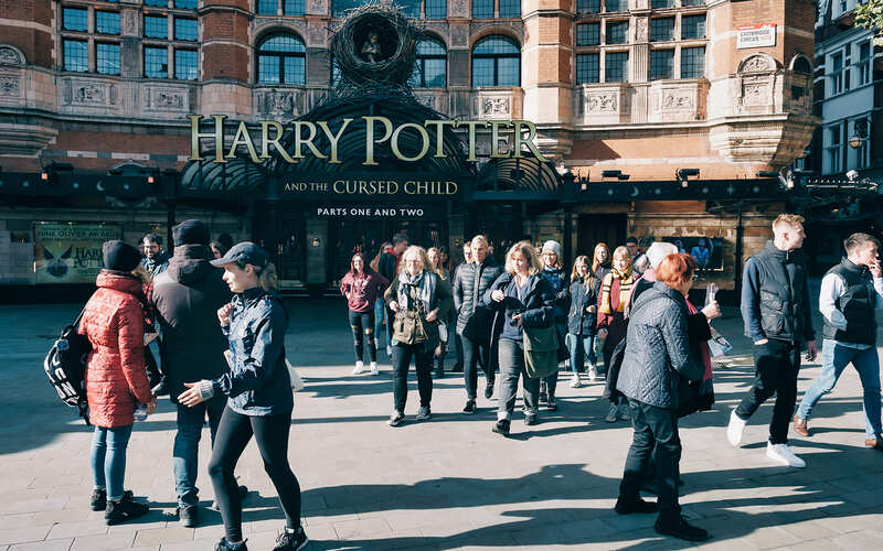 Image of Harry Potter Film Locations Guided Tour + Thames Boat Cruise