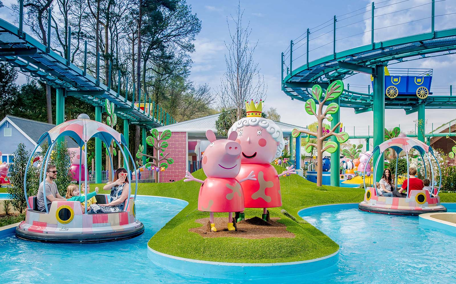 Image of Peppa Pig World Express Tour with Entry to Paultons Park from London