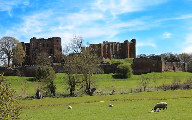 Image of Tickets to Kenilworth Castle and Elizabethan Garden