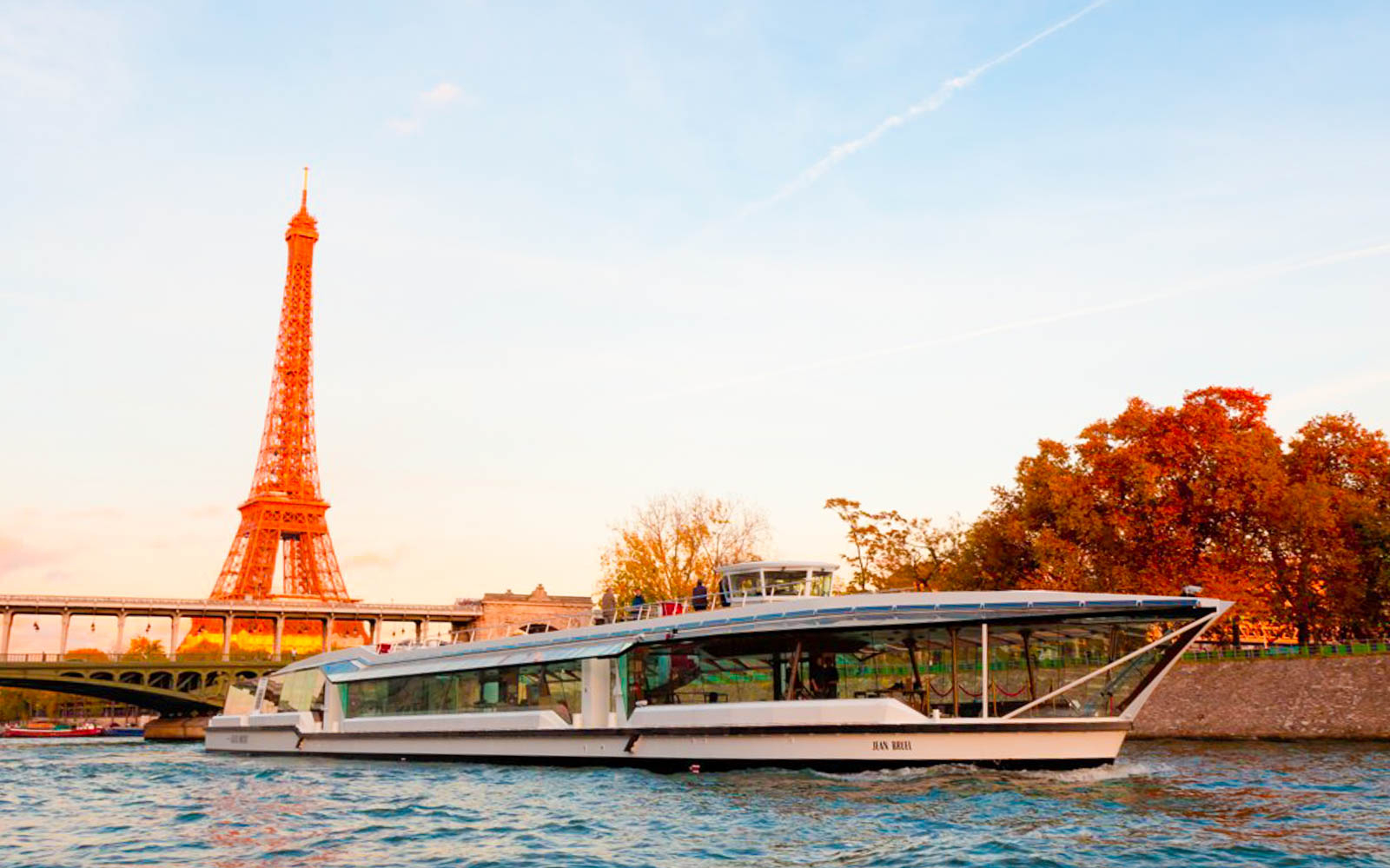 Image of Bateaux Mouches Seine River Lunch Cruise with Live Music