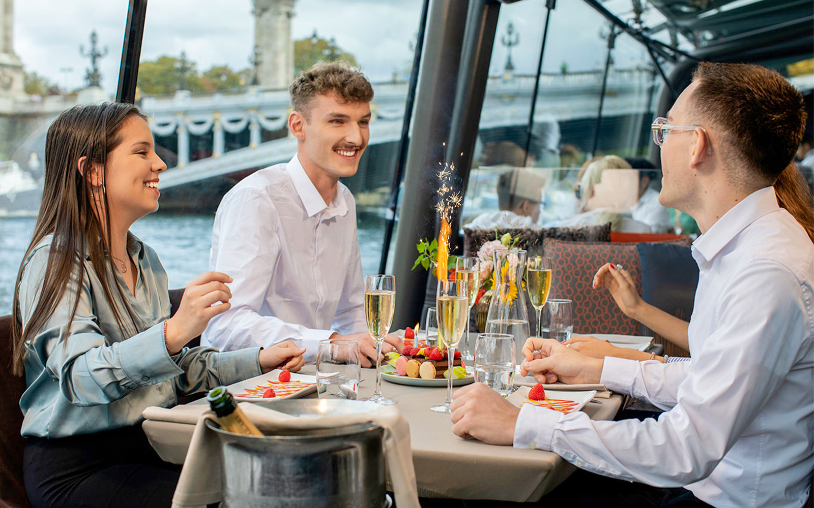 Image of Seine River Lunch Cruise on Bateaux Parisiens