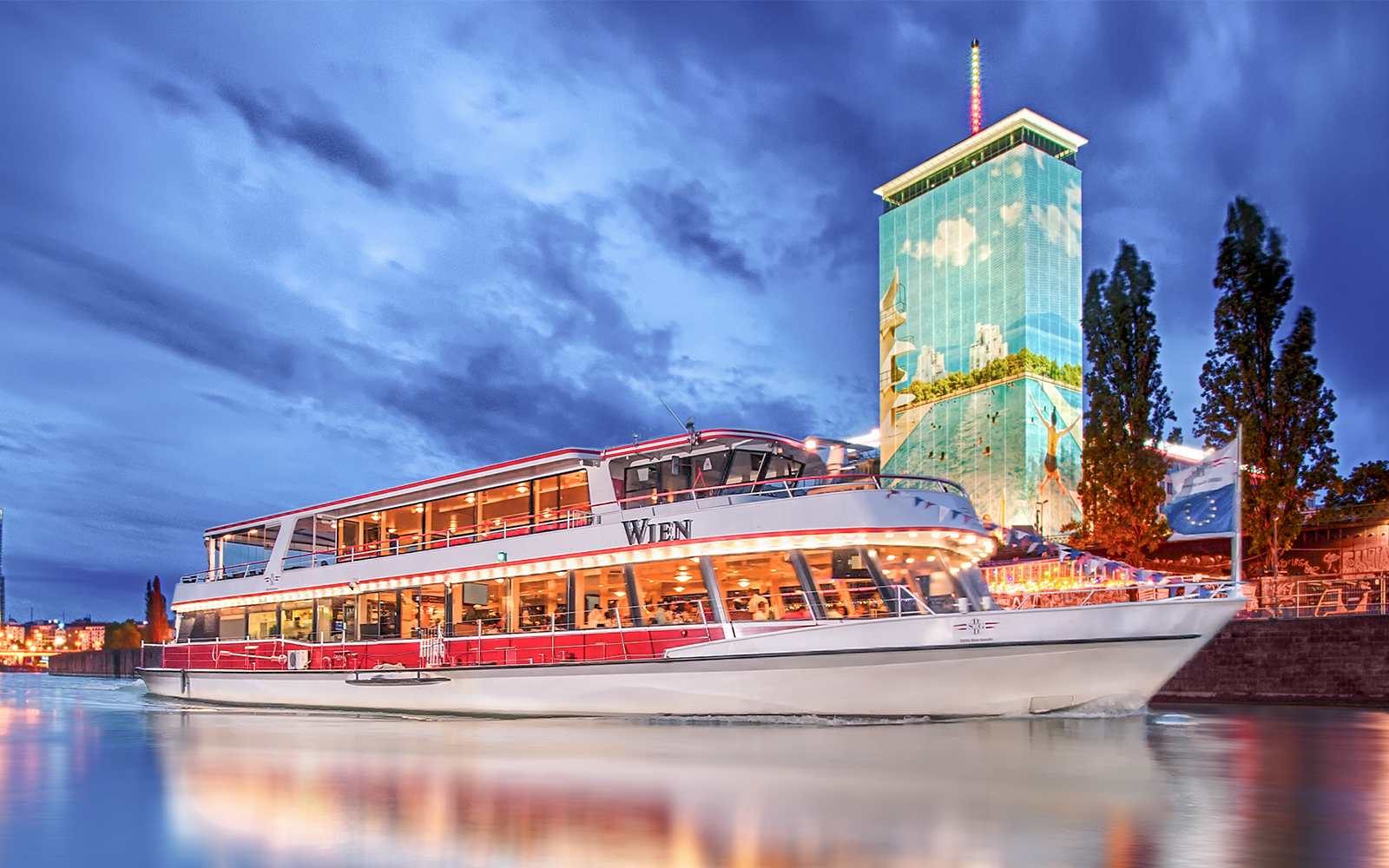 Image of Evening Sightseeing Cruise in Danube