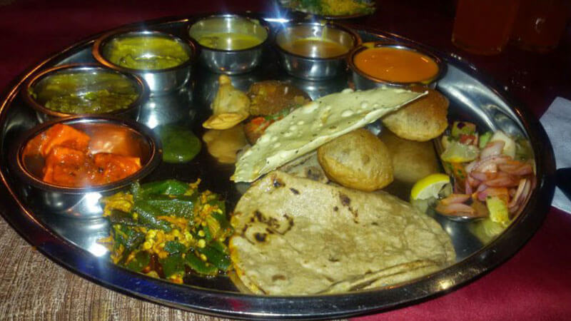Explore Some of the Best Eateries of Pune - EaseMyTrip.com