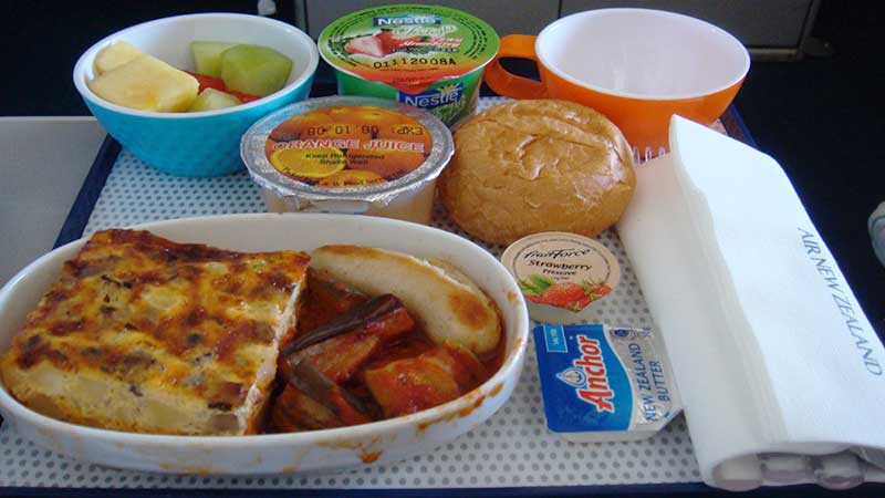 Fly in Famous Airlines for in flight tempting meals