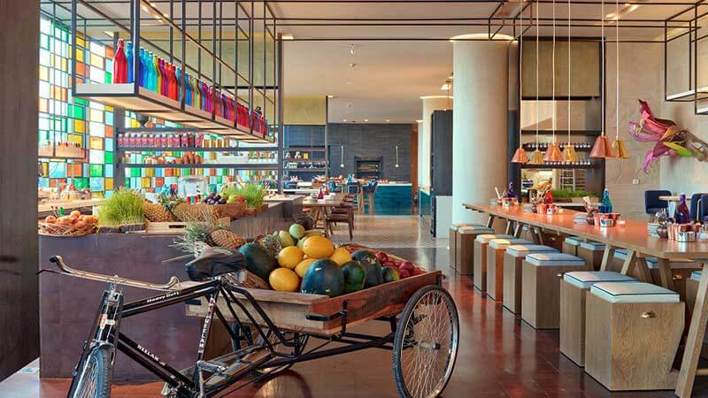 Top 5 Restaurants near IGI Airport, New Delhi-EaseMyTrip