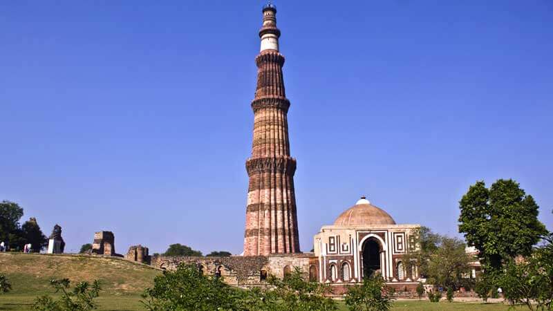 Best Places & Attractions near Delhi Airport-EaseMyTrip