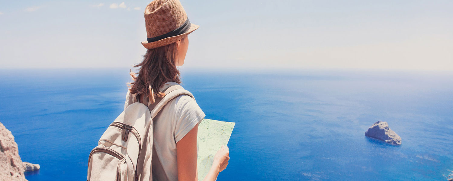 dating a girl who travel a lot