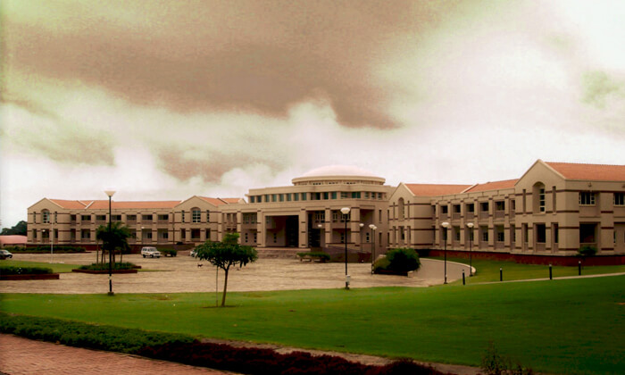 10 Famous Engineering Colleges Of India That Can Be Tourist Places