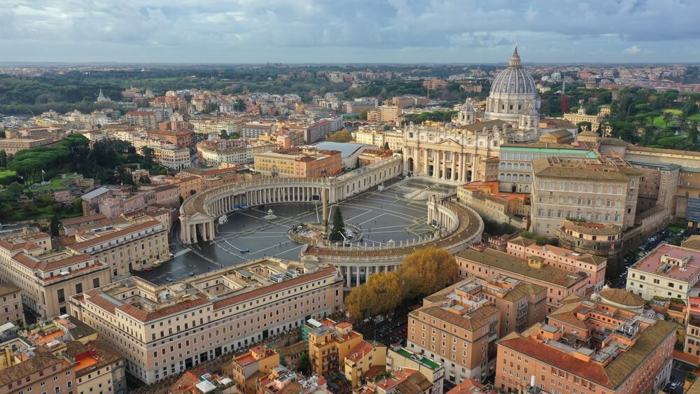 A Guide to Vatican City, the Smallest City in the World