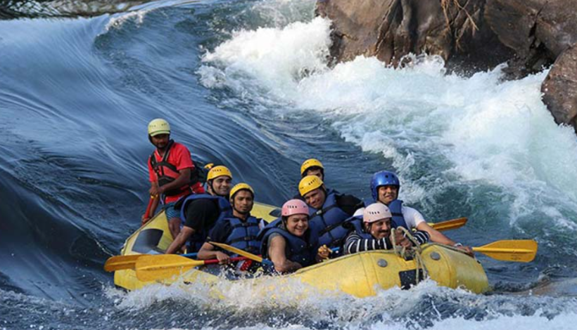 White Water Rafting In Himachal pradesh