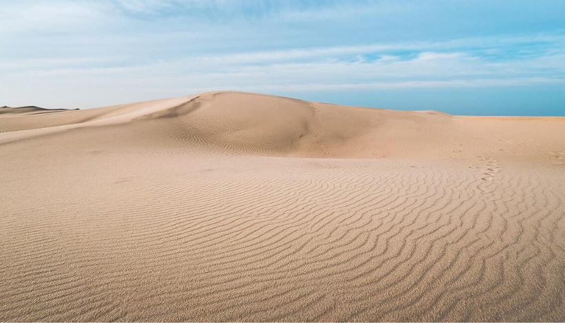 Blue Alleys and Golden Deserts