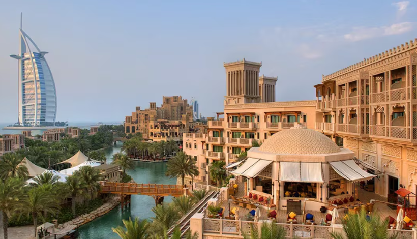 Jumeirah Al Qasr: Dubai, UAE