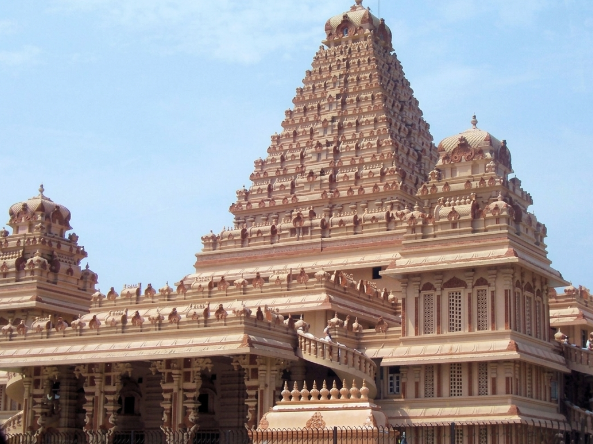 Chhatarpur Temple