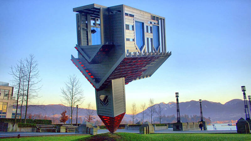 10 the and Weird Buildings in the World