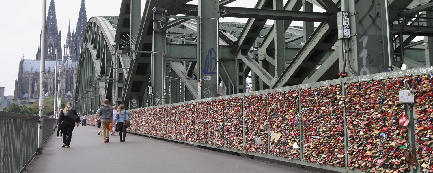 Top 10 Love Lock Destinations in the World –