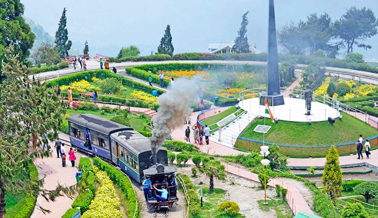 Book Darjeeling Holiday Tour Packages Online