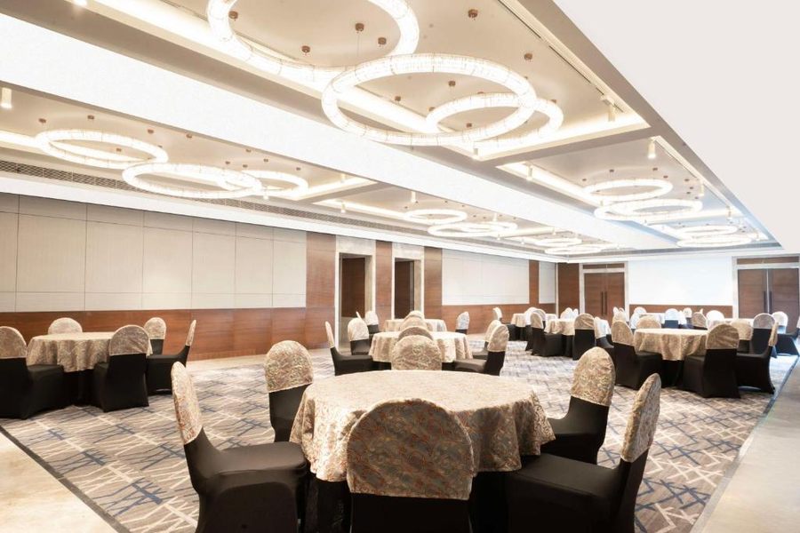 radisson hotel vrindavan