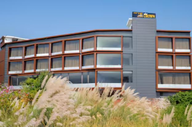 Hotel The Royal Crown,,3 star