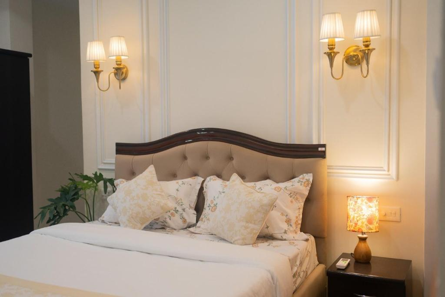 Hotel Granton,,3 star