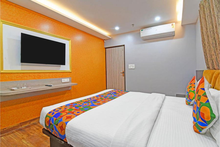 Fabhotel Disa,D.C. Tower, Chinarpark, Hatiara, Lokenath Park, Sutanta Pally, Hatiara, Kolkata 700136,3 star