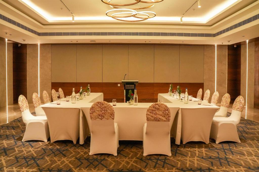 radisson hotel vrindavan