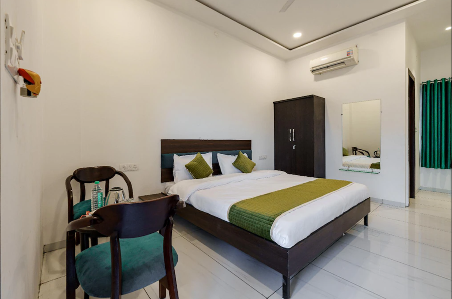 Hotel Shiv Vilas Palace,,3 star