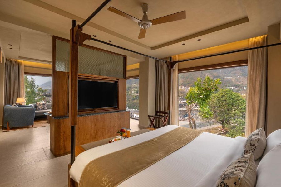 auradoon dehradun by leisure hotels