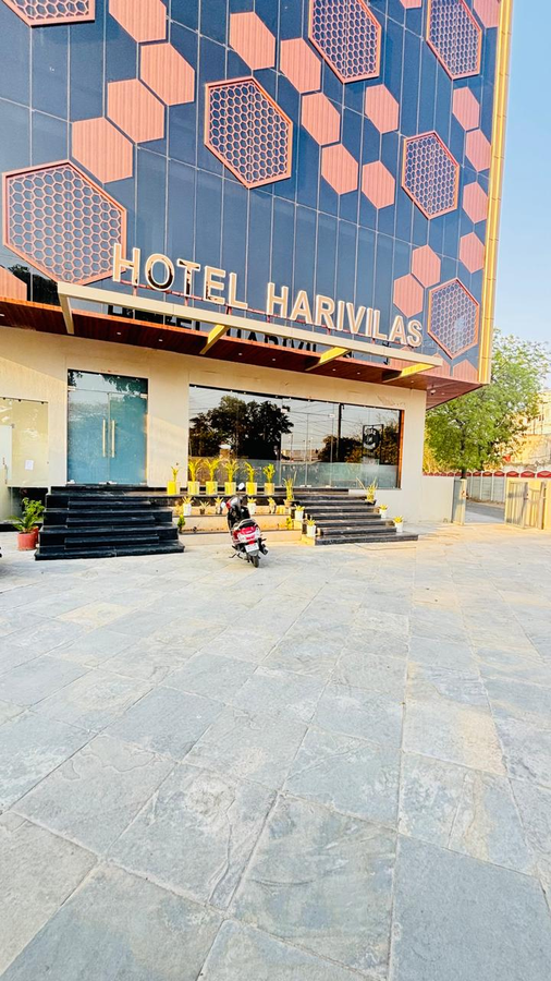 hotel harivilas