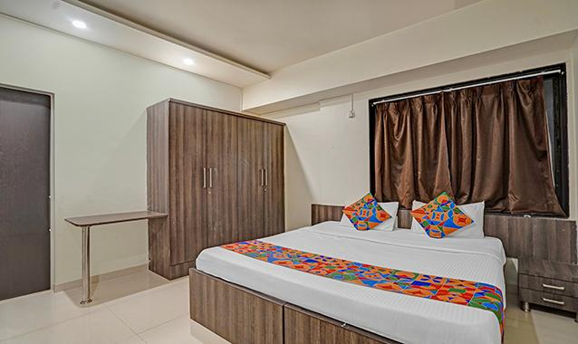 via royal inn i