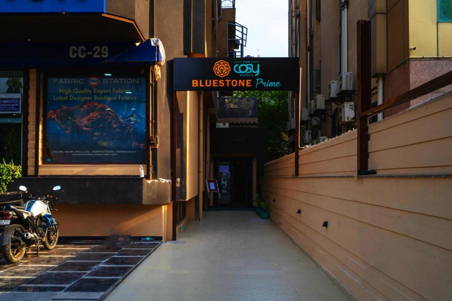 Bluestone Prime By The Cosy Hotels , Nehru Place,Block C, Cc-29, Opp. Paras Cinema, Block G, Nehru Enclave, Kalkaji, New Delhi, Delhi 110019,4 star