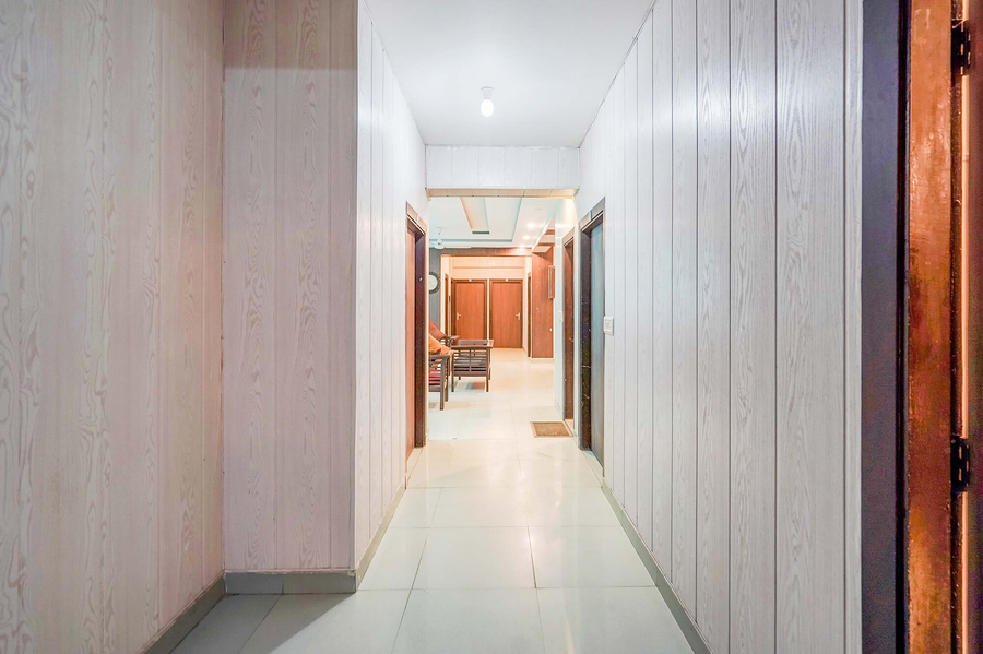 Fabhotel Novis House,,3 star