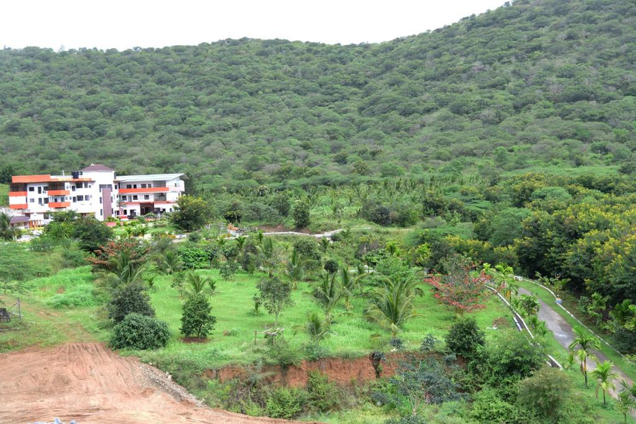 Nirvana Holistic Living,,3 star