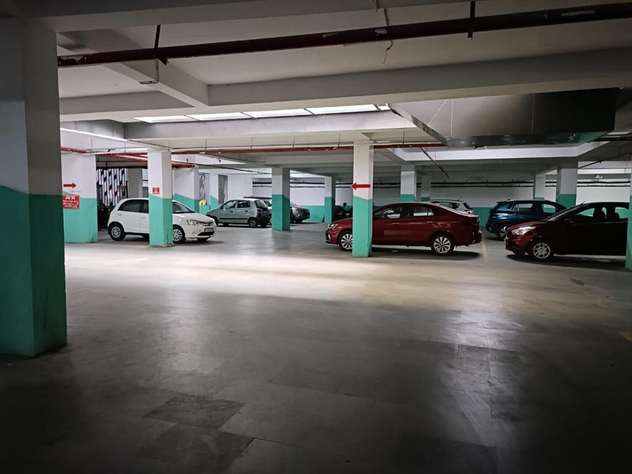 Hotel Luxurious Inn,,3 star