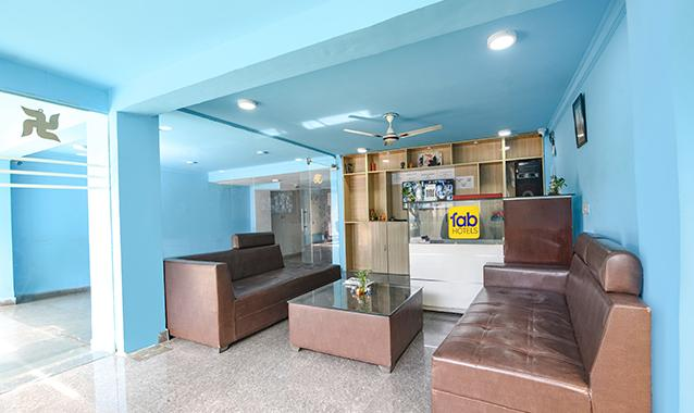 Fabhotel The New Moon,Dwarka Sector 13 Metro,3 star