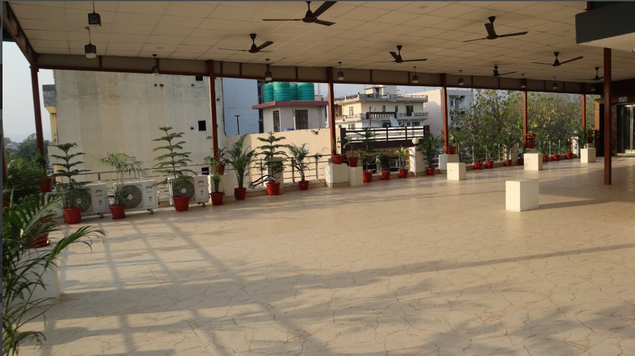 Hotel Bindram Palace,Barrage Colony,3 star