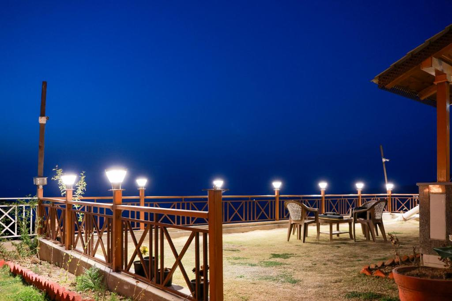 Qcent Club Mukteshwar,,3 star