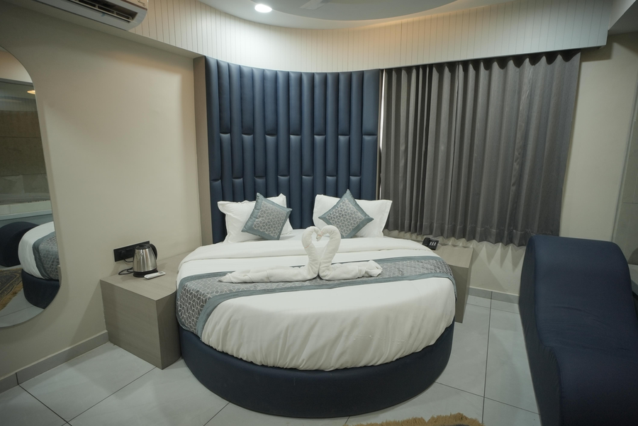 Sunpark Hotel, Ahmedabad,,3 star