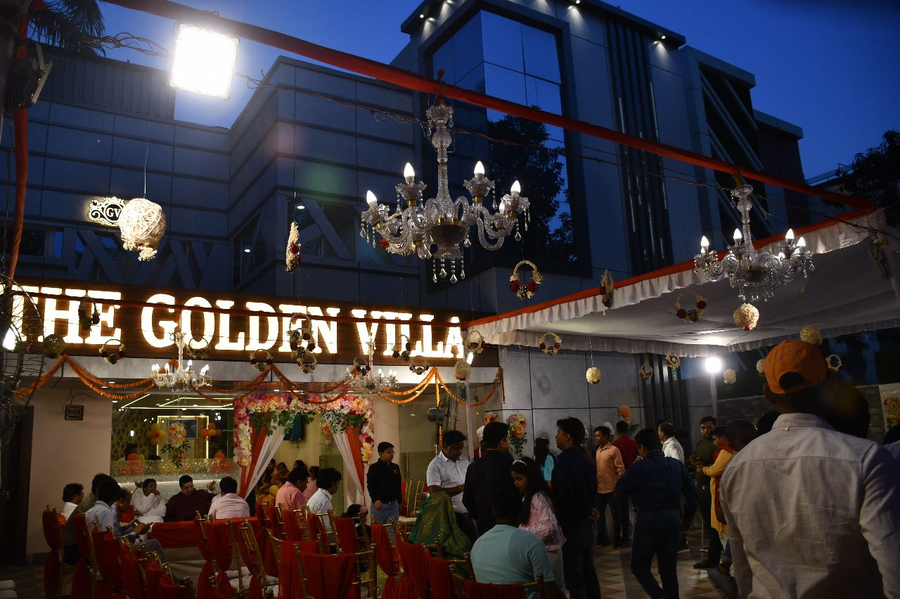 The Golden Villa,,3 star