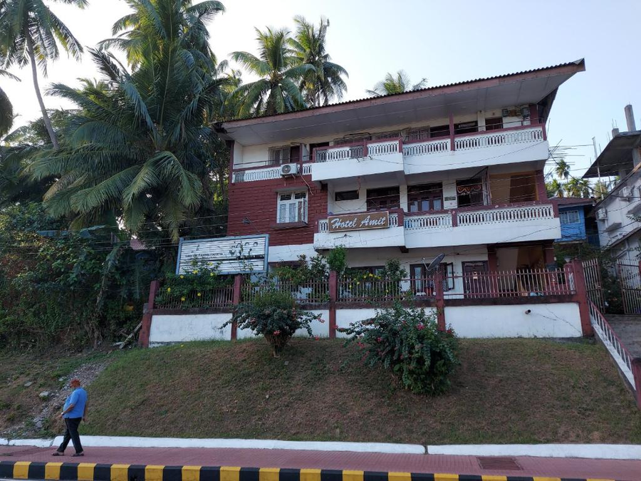 Hotel Amit,,3 star