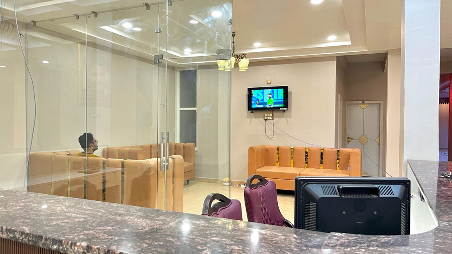 Siyavar Palace,,3 star