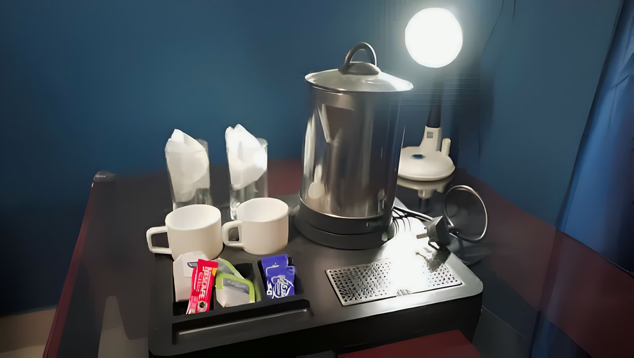 hotel spark inn near motherhood hospital