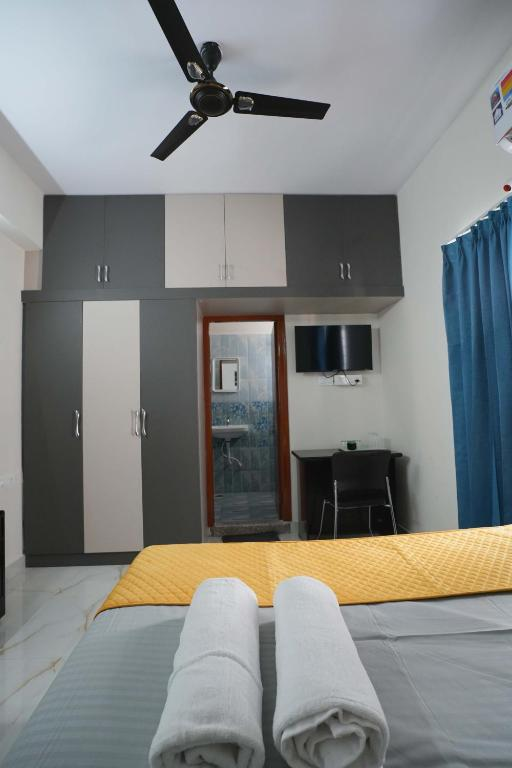 Yellow Bells Serviced Apartments Hitech City,,3 star
