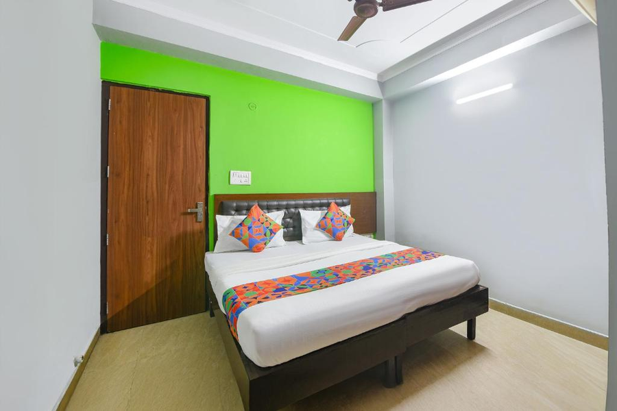 Via Elite Stay,,3 star