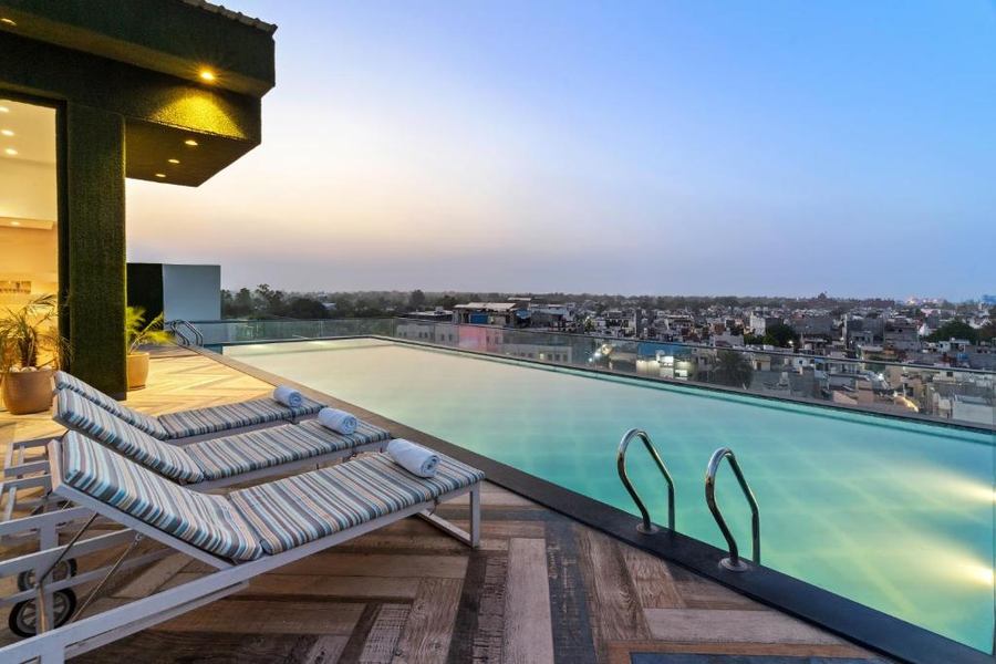 Country Inn Premier Amritsar,,4 star