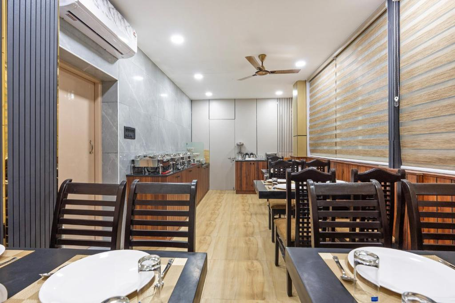 Treebo Sri Anand Residency,,3 star