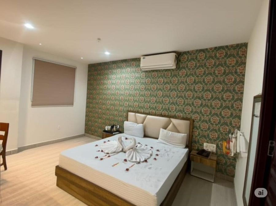 Hotel Bhraj Inn,Pratap Nagar,3 star