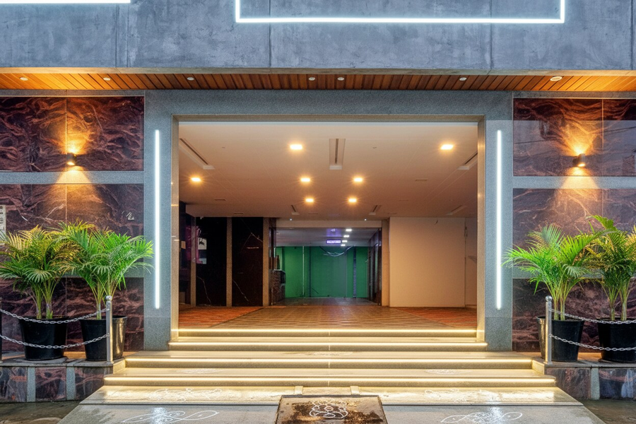 fabhotel vishnu grand