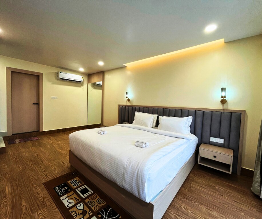 Hotel Ysm Grand,G S Road,3 star