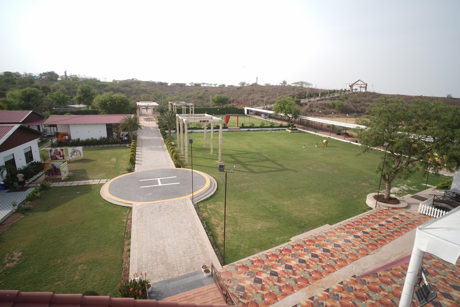 7 Hills Resort,,3 star