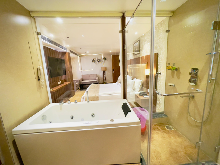 Hotel Ramta Continental,Kaliket Nagar,4 star